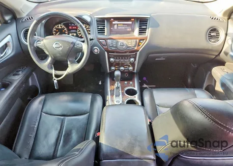 2015 Nissan Pathfinder S z USA, uszkodzony, nr VIN 5N1AR2MM7FC714441